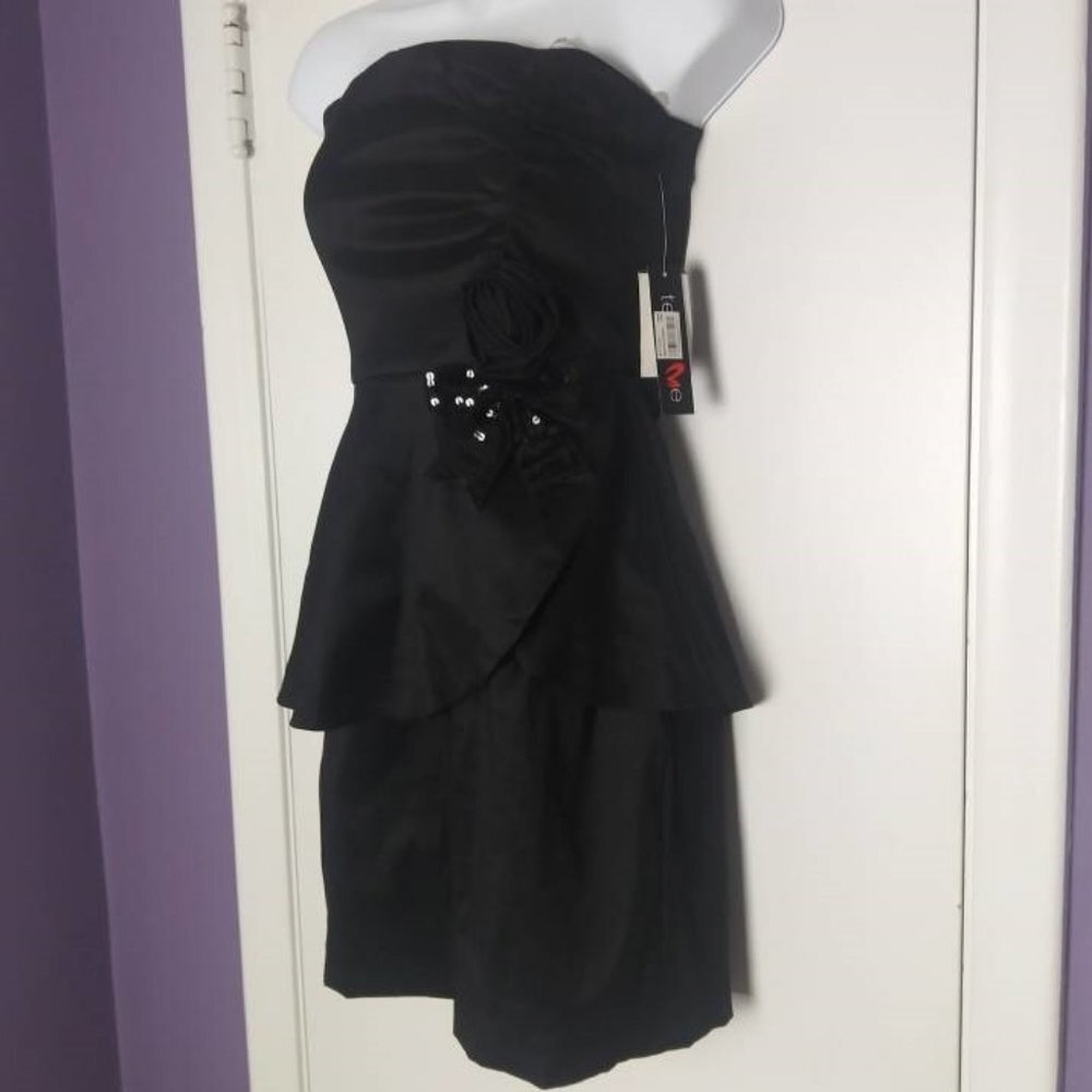 Teeze Me Juniors Special Occasion Black Dress Sz 5